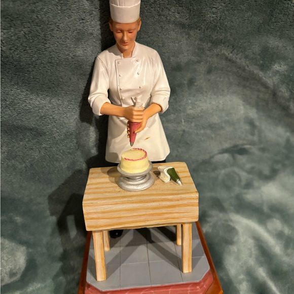VANMARK "CAREERS" PASTRY CHEF FIGURINE LIMITED EDITION #1/036-Repair - Picture 11 of 16